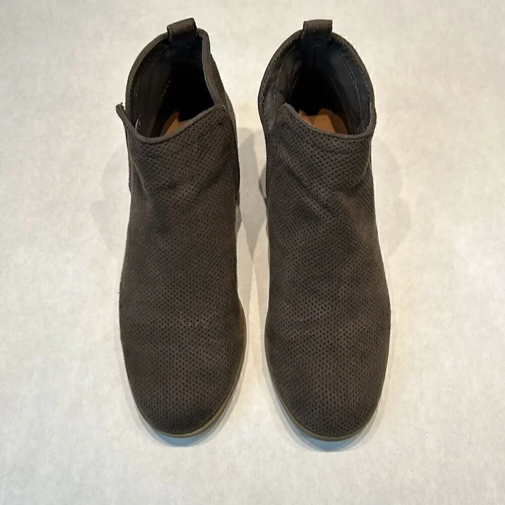 DV Dolce Vita Ankle Chelsea Boots Brown Womens Sz 6